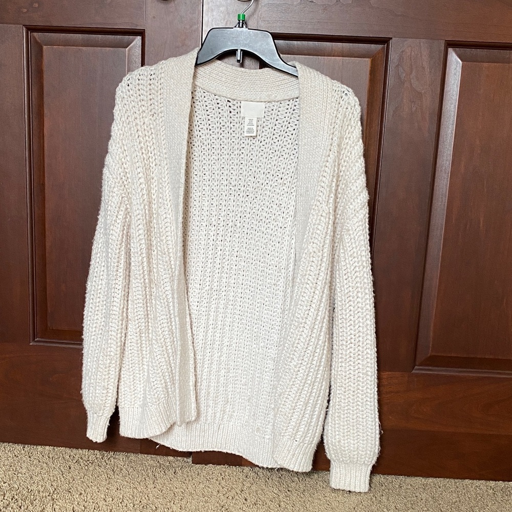 H&M Cream Women's Cardigan Sweater